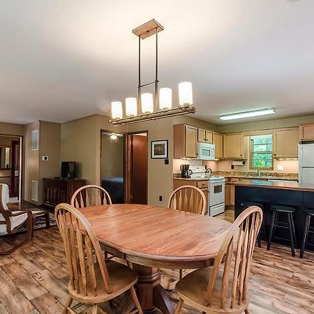 Secluded Oasis W Hot Tub, Screened-In Porch, Wifi! Berkeley Springs Εξωτερικό φωτογραφία